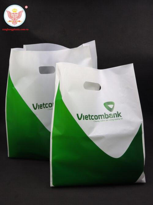 custom plastic bags with logo4