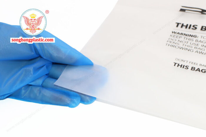 Biodegradable poly mailer